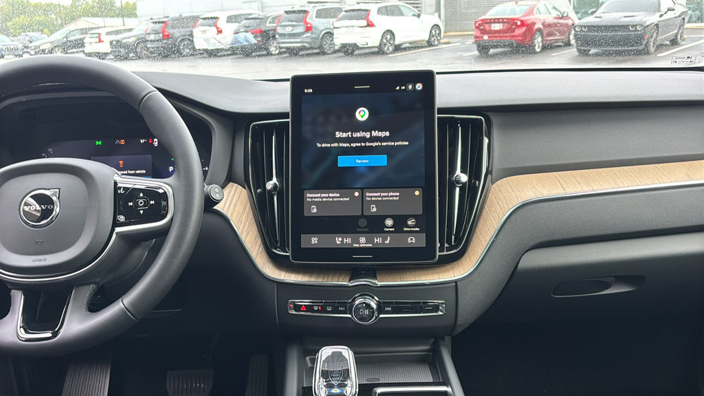 New 2027 Volvo XC60 T8 Plus AWD/4WD image 6