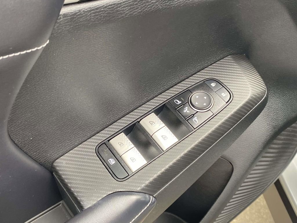 Used 2023 Mitsubishi Outlander SE image 20