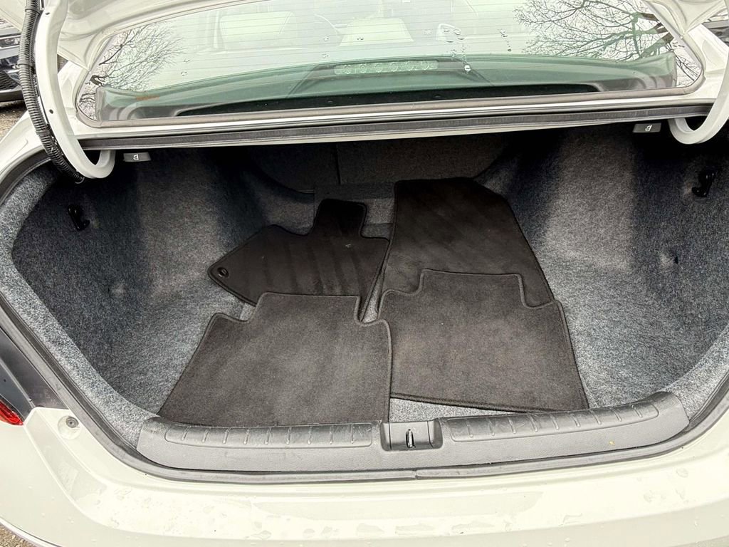 Used 2021 Honda Accord EX-L image 10