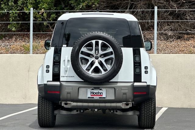New 2026 Land Rover Defender 110 S AWD/4WD image 4