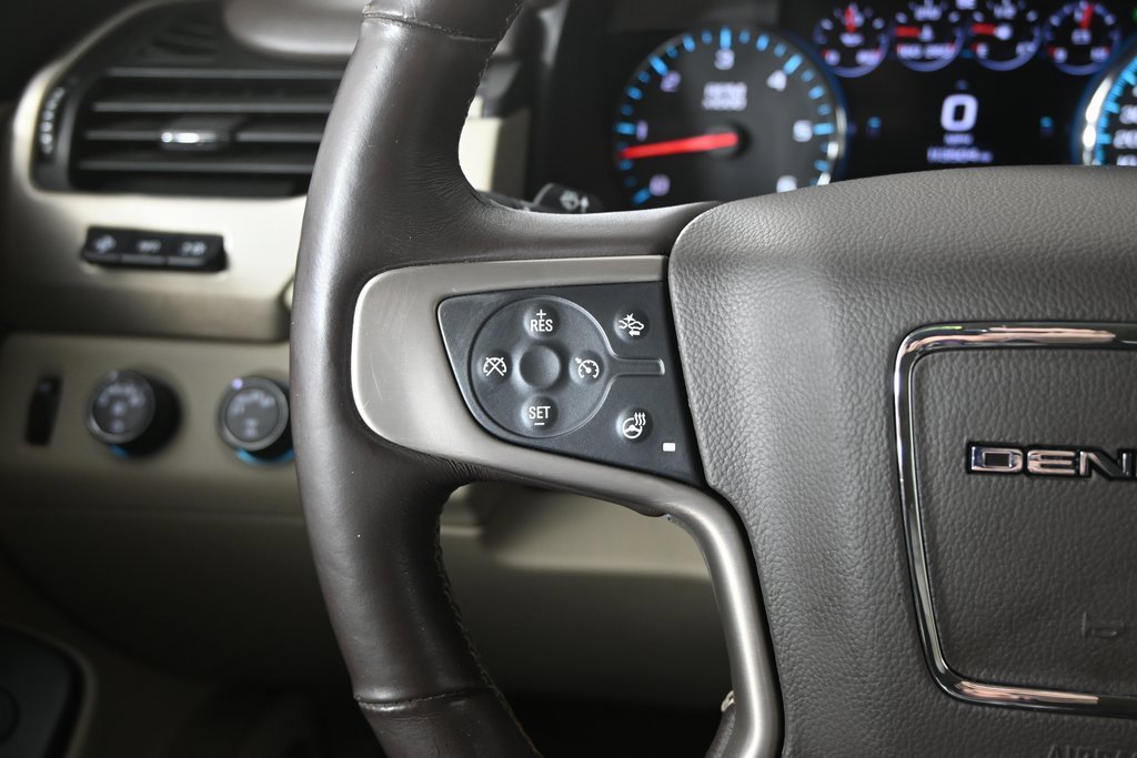 Used 2017 GMC Yukon Denali image 39