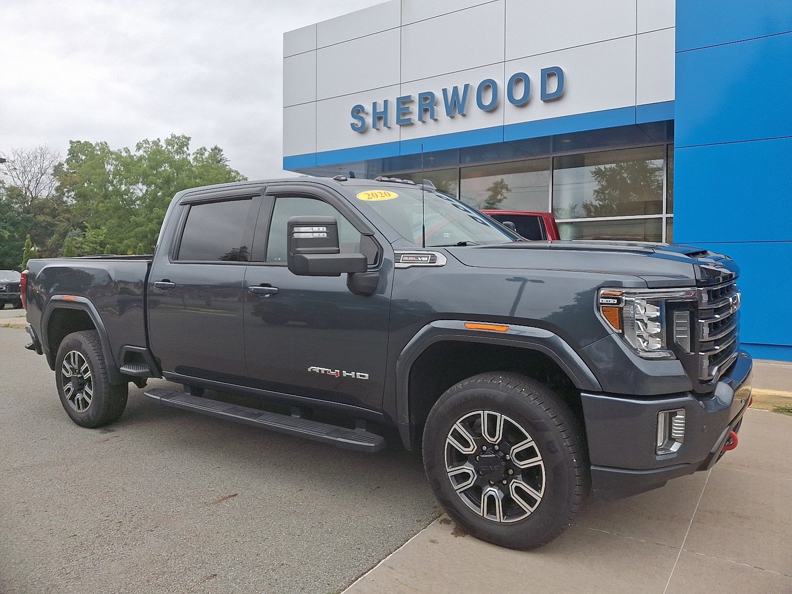 Used 2020 GMC Sierra 2500 AT4 w/ AT4 Premium Package image 1