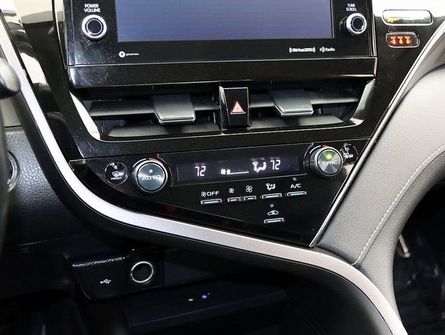 Used 2023 Toyota Camry XSE image 19