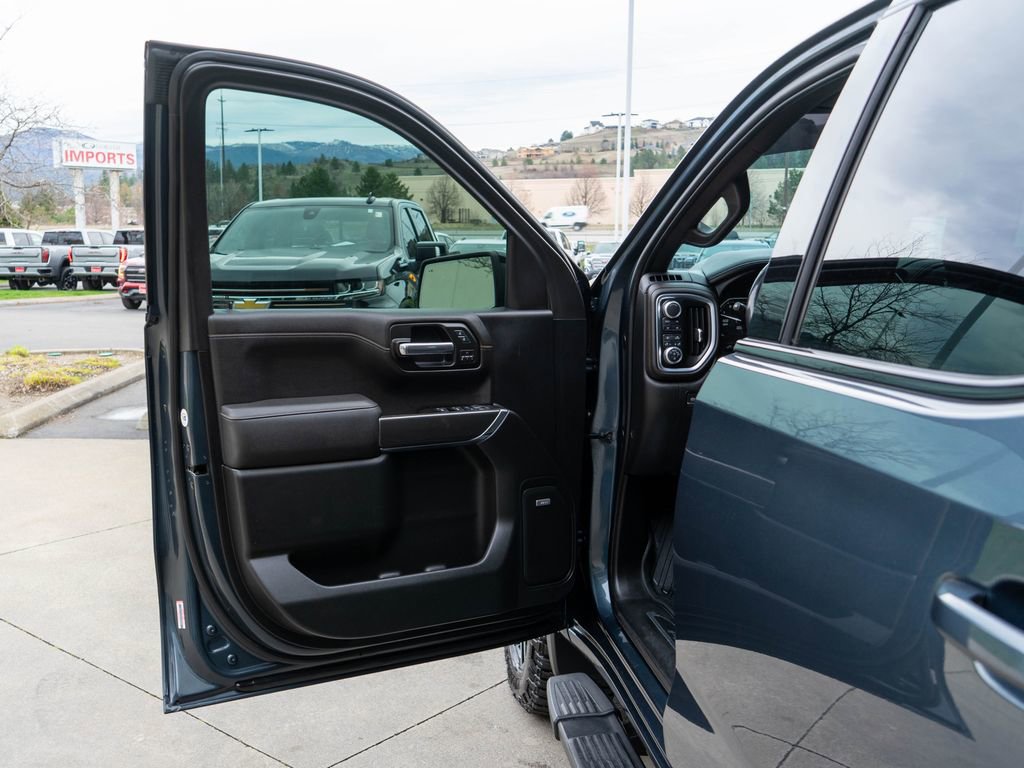 Used 2019 GMC Sierra 1500 AT4 w/ AT4 Premium Package image 18