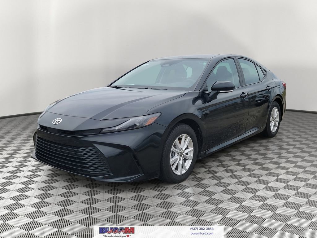 Used 2025 Toyota Camry LE FWD image 2