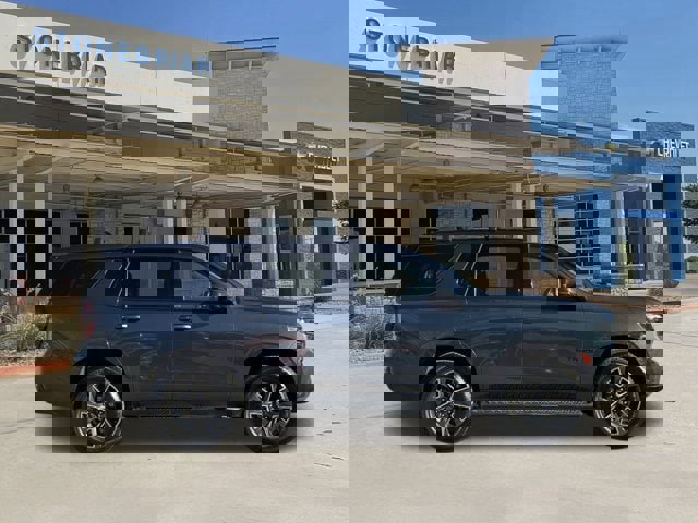 Used 2021 Chevrolet Tahoe Z71 w/ Z71 Signature Package image 4