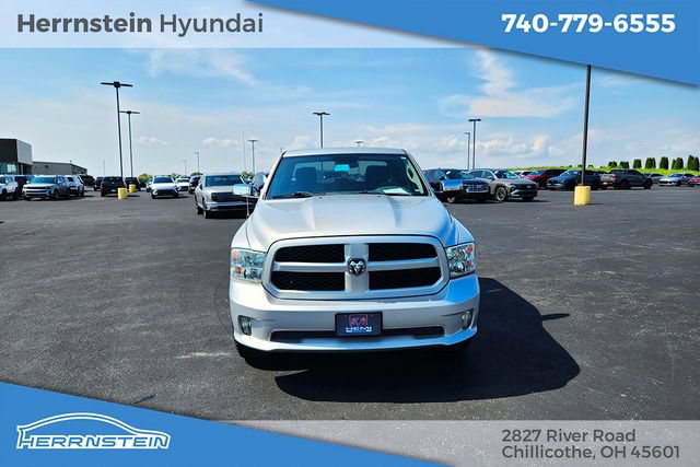 Used 2018 RAM 1500 Express RWD image 2