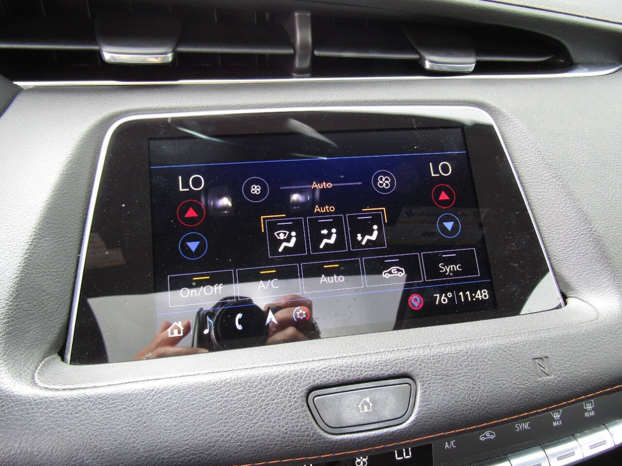Used 2019 Cadillac XT4 Sport AWD/4WD image 14