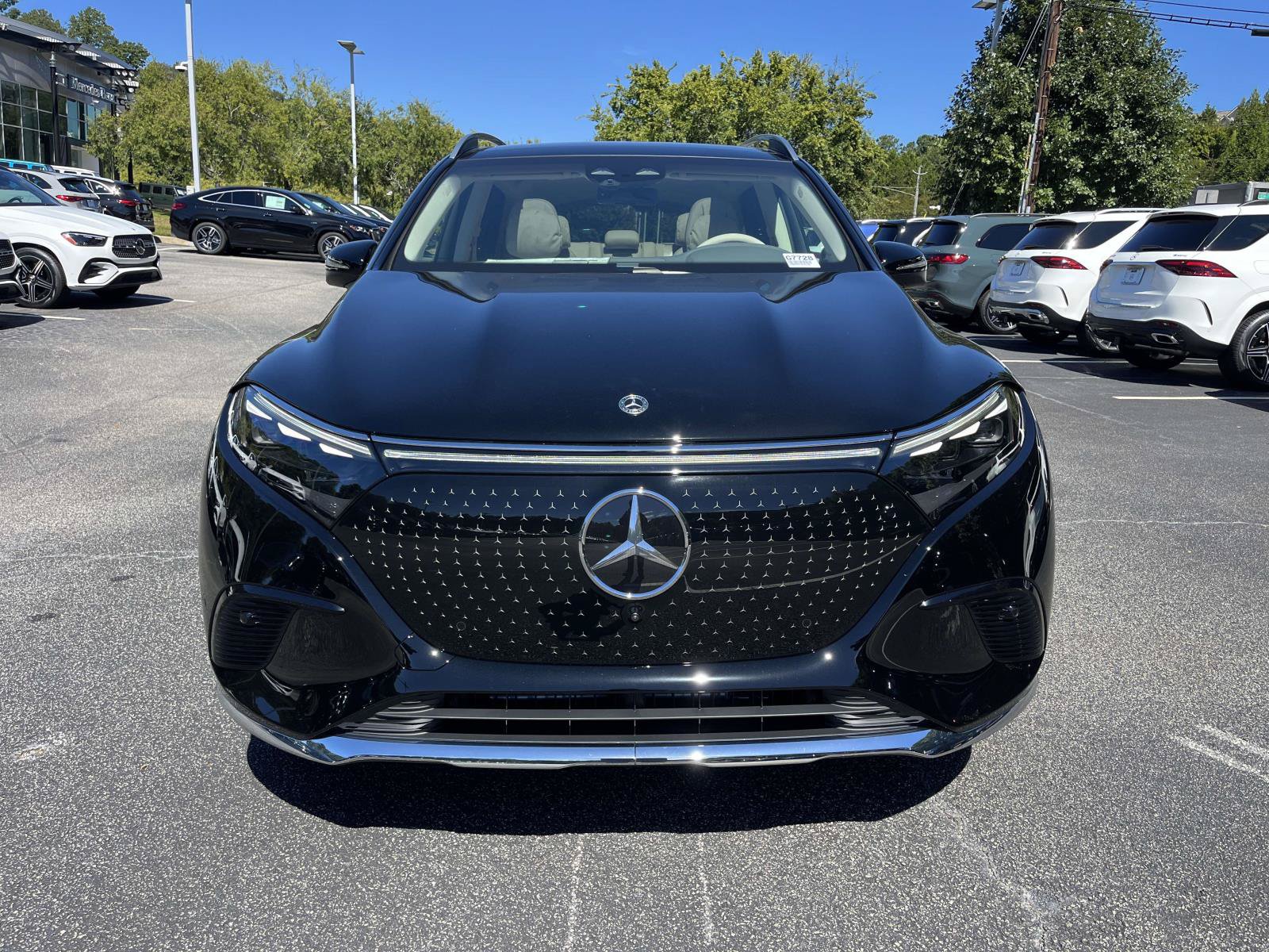 New 2027 Mercedes-Benz EQS 400 4MATIC SUV image 4