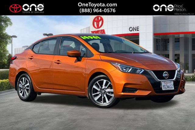 Used 2022 Nissan Versa SV w/ Trunk Package