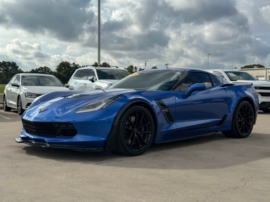Used 2019 Chevrolet Corvette Grand Sport w/ Carbon Flash Badge Package RWD image 7