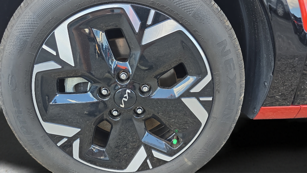 Used 2023 Kia Niro Wind w/ Wind Preserve Package FWD image 32