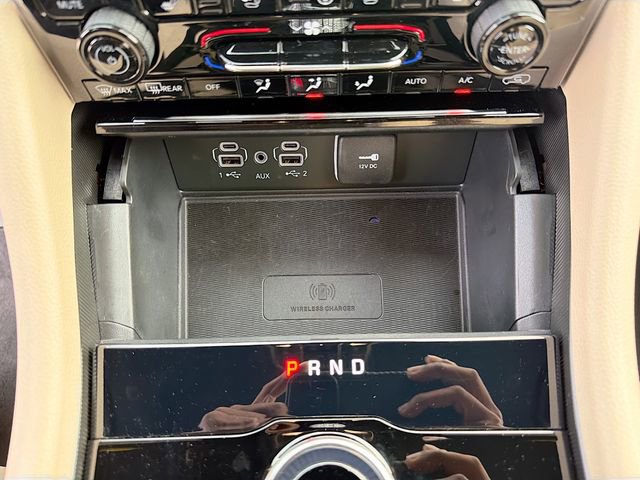 Used 2025 Jeep Grand Cherokee Limited w/ Luxury Tech Group II image 29