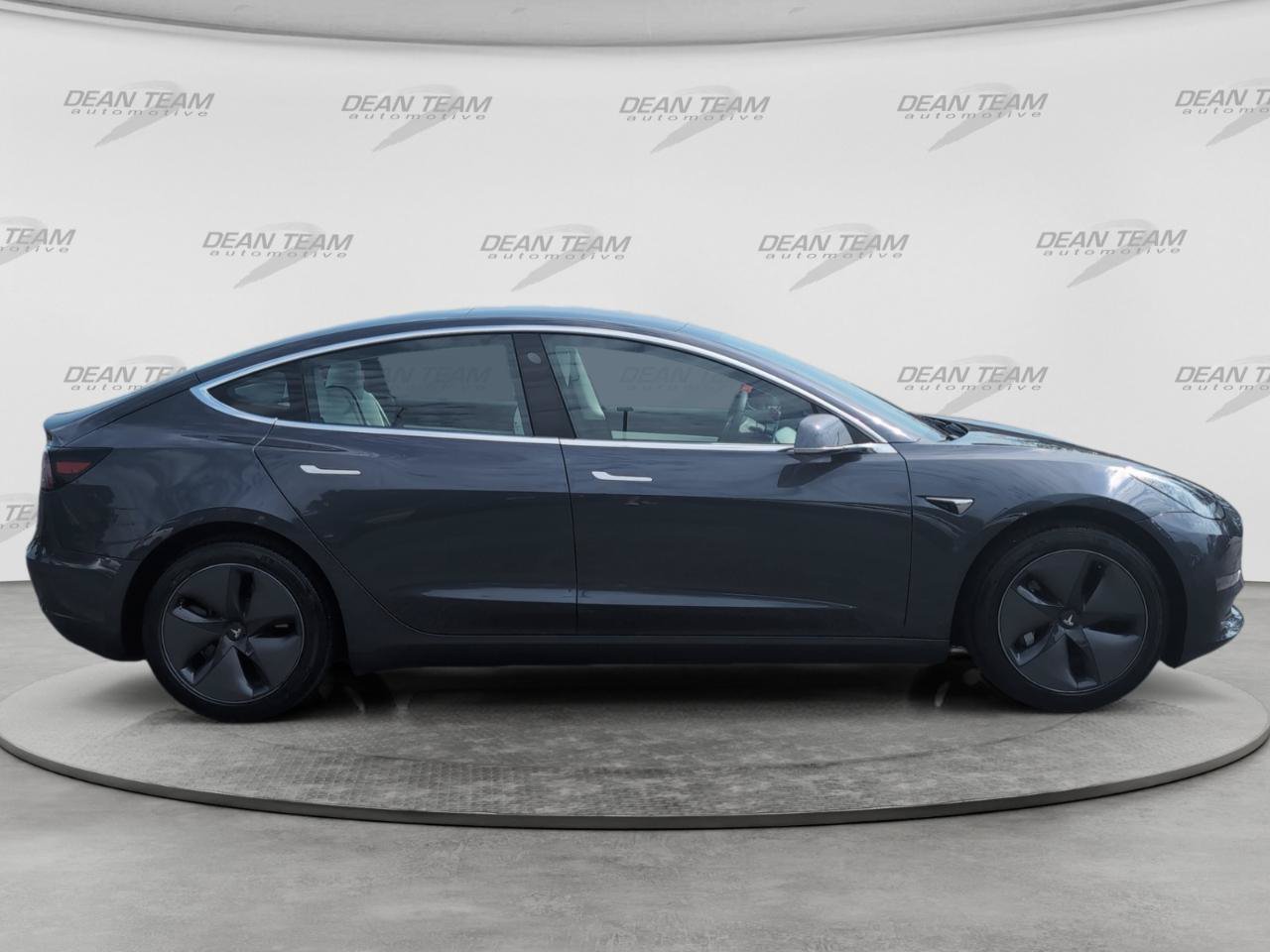 Used 2019 Tesla Model 3 Long Range RWD image 4