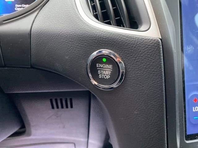 Used 2024 Ford Edge SEL image 35