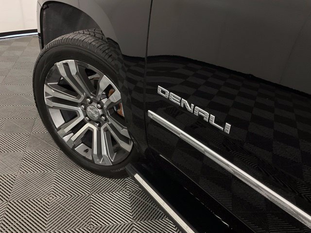 Used 2018 GMC Yukon Denali w/ Denali Ultimate Package AWD/4WD image 39
