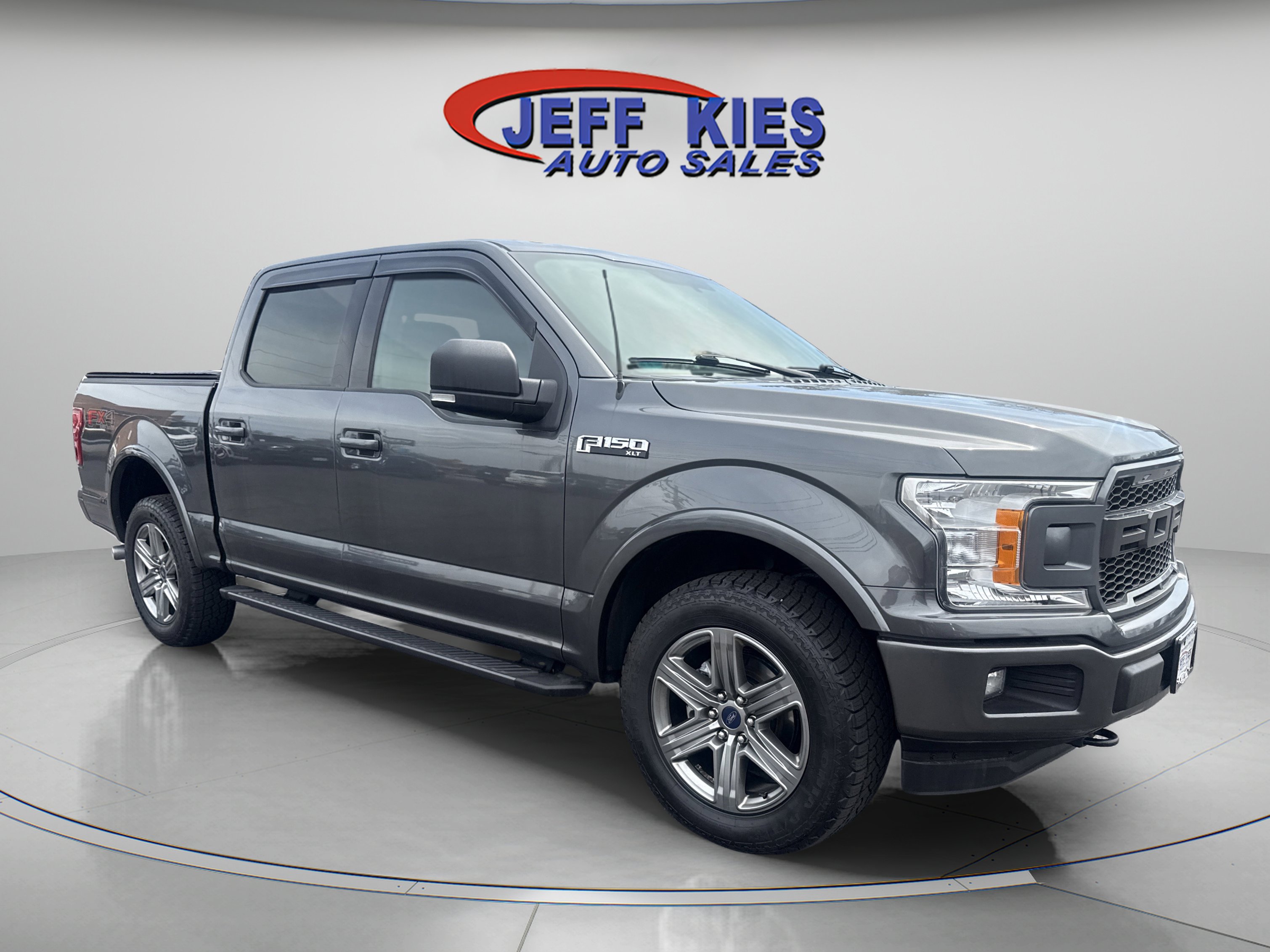 Used 2018 Ford F150 XLT w/ Equipment Group 302A Luxury AWD/4WD image 3