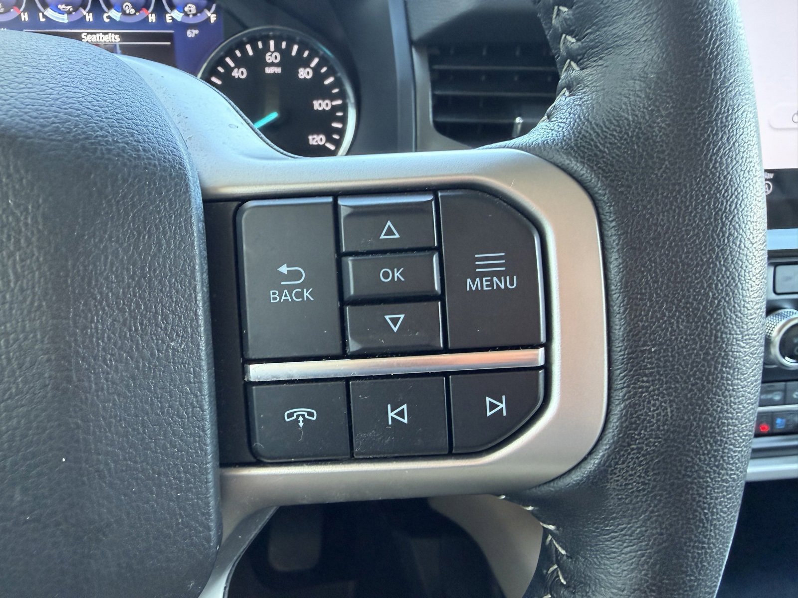 Used 2024 Ford Expedition XLT image 25