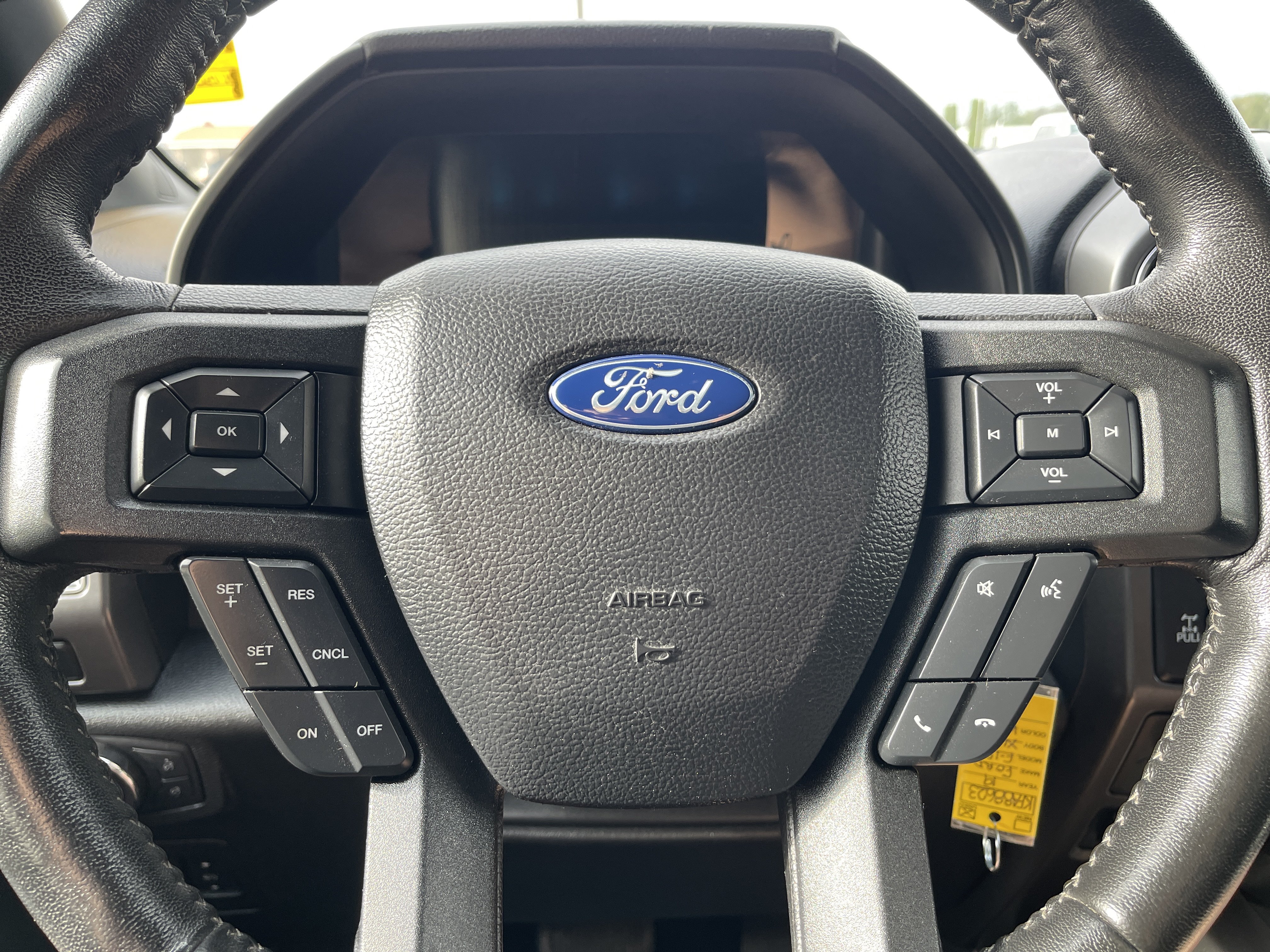 Used 2019 Ford F150 XLT w/ Equipment Group 302A Luxury AWD/4WD image 14