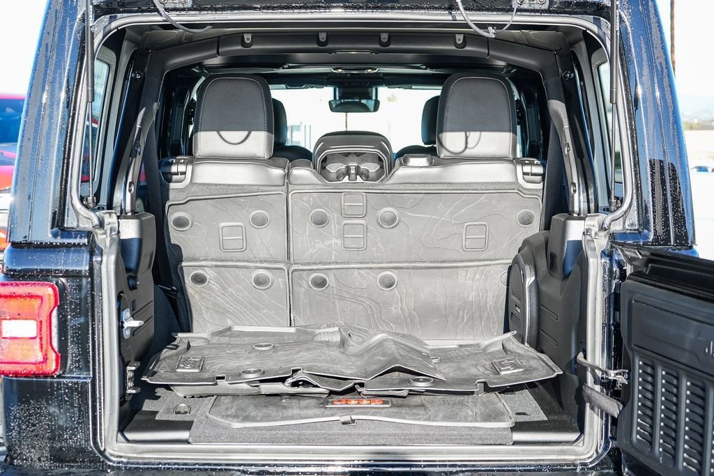 Used 2023 Jeep Wrangler Unlimited Rubicon 392 w/ Trailer Tow Package image 27