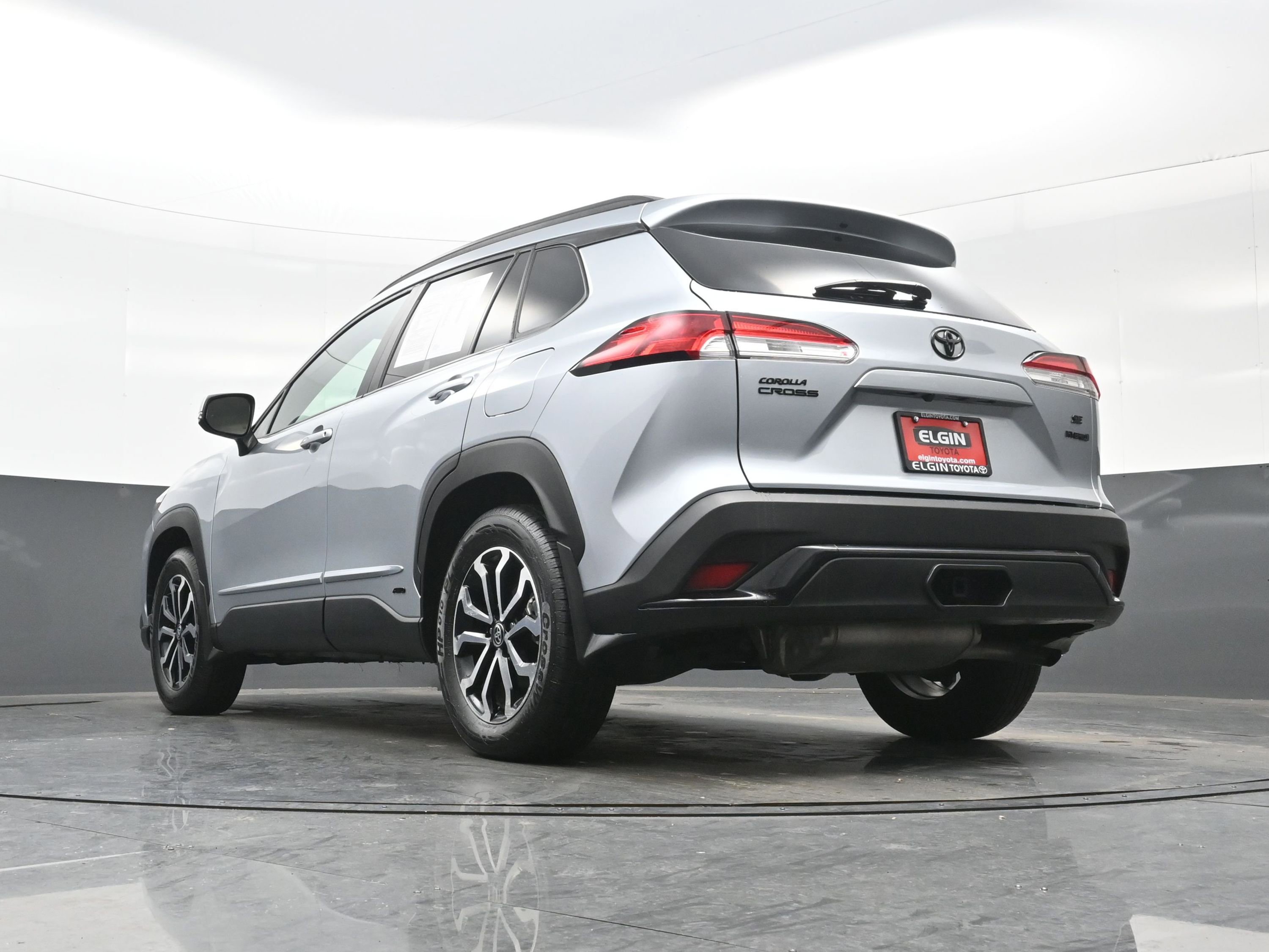 Used 2023 Toyota Corolla Cross S image 37