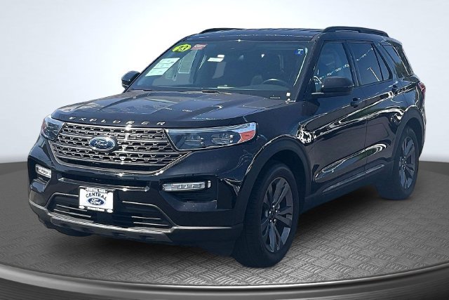 Certified 2023 Ford Explorer XLT w/ Equipment Group 202A RWD image 12