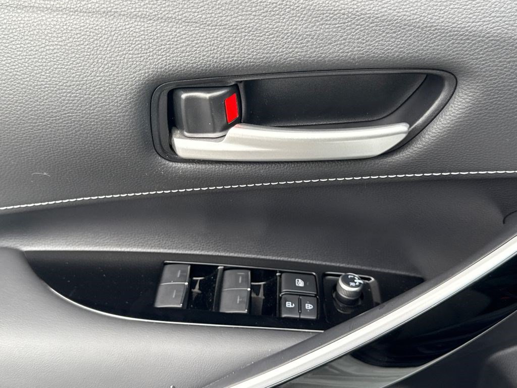 Used 2021 Toyota Corolla XSE FWD image 20