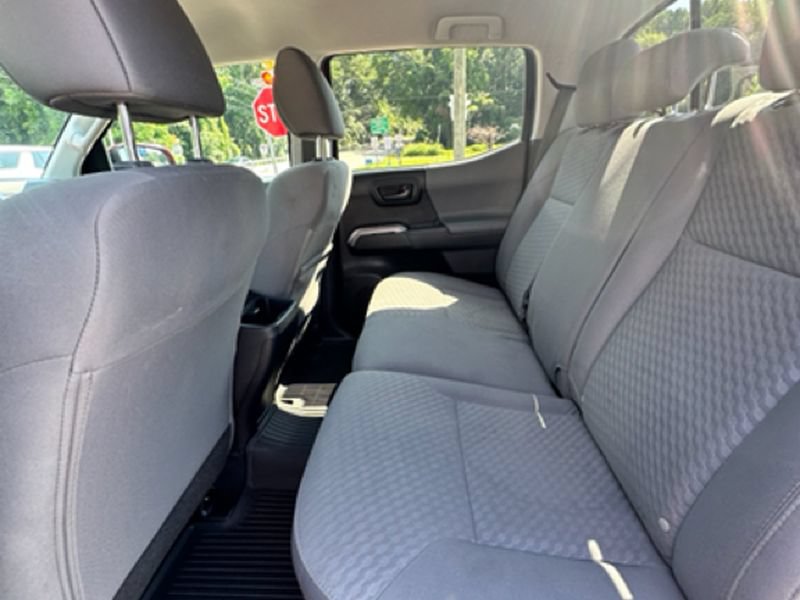 Used 2022 Toyota Tacoma SR5 RWD image 22