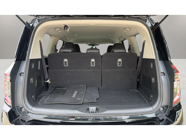 Used 2025 Nissan Armada SV AWD/4WD image 32
