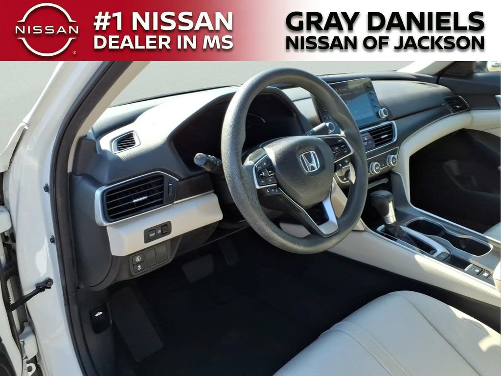 Used 2019 Honda Accord EX image 9