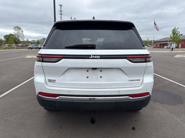 Certified 2023 Jeep Grand Cherokee Limited AWD/4WD image 5