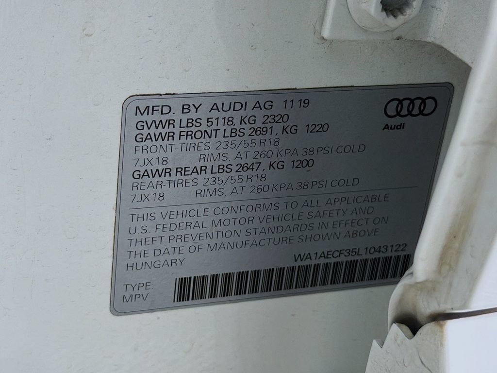 Used 2020 Audi Q3 2.0T Premium AWD/4WD image 34