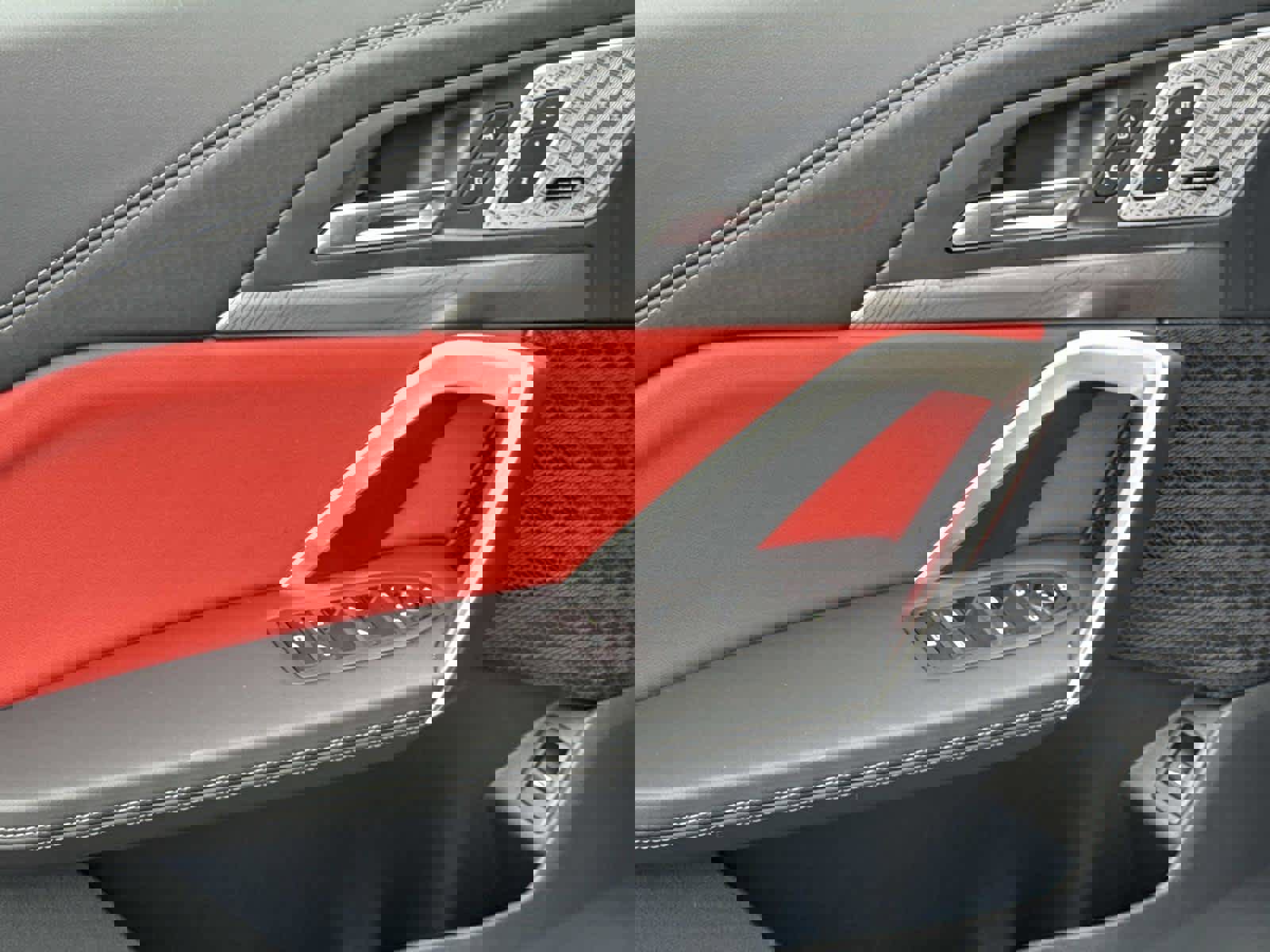 Used 2025 BMW X2 xDrive28i w/ Premium Package image 27