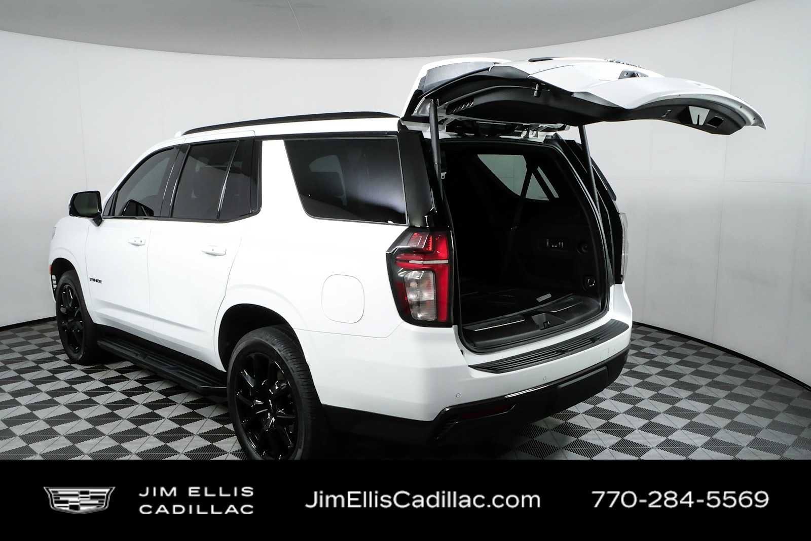 Used 2021 Chevrolet Tahoe RST w/ Luxury Package AWD/4WD image 38