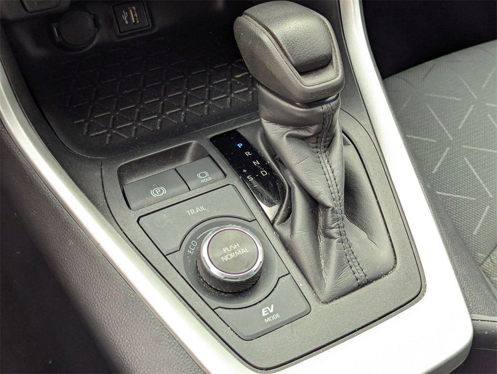 Used 2024 Toyota RAV4 XLE image 20