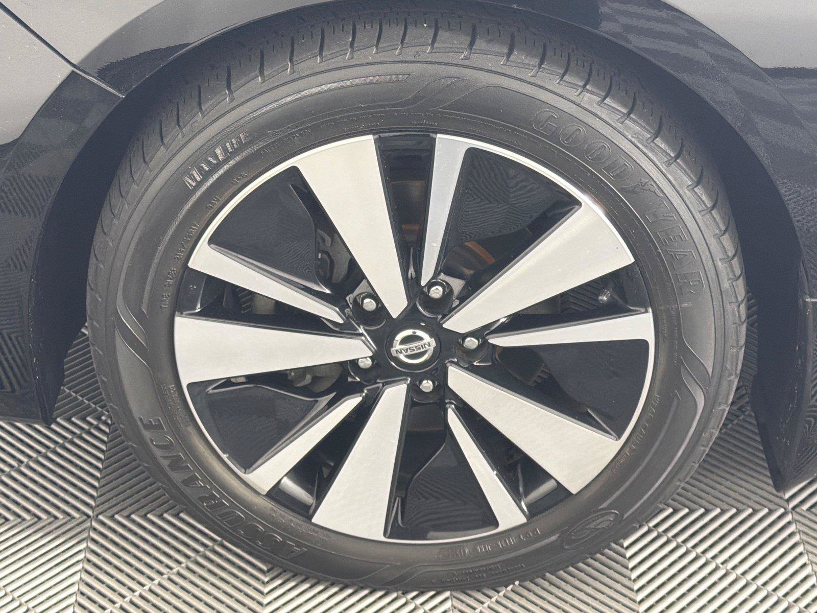 Used 2020 Nissan Altima 2.5 SV FWD image 11