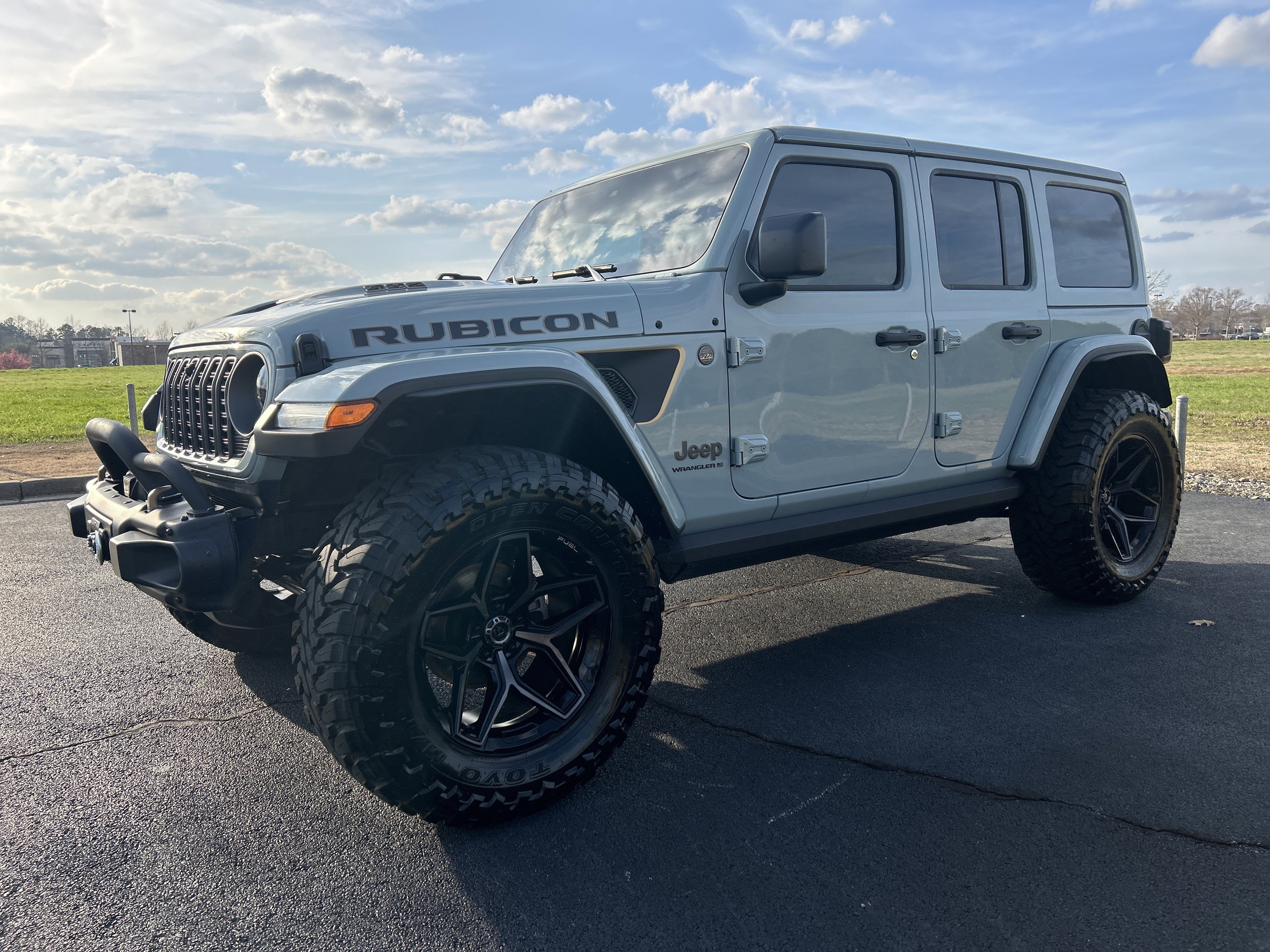 Used 2024 Jeep Wrangler Unlimited Rubicon 392 image 5