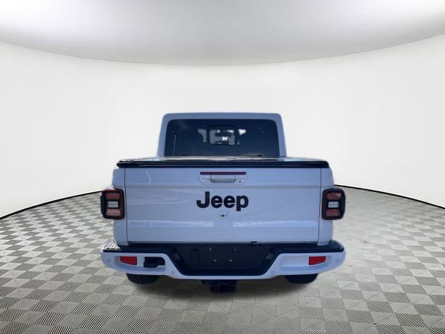 Used 2022 Jeep Gladiator Overland image 10