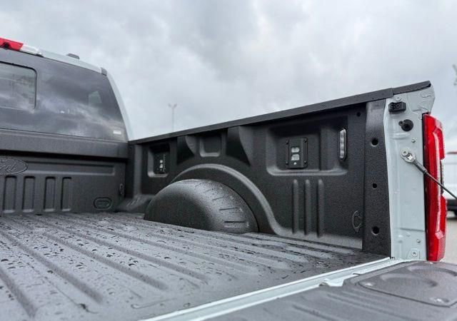 New 2026 Ford F250 Lariat w/ Black Appearance Package image 8