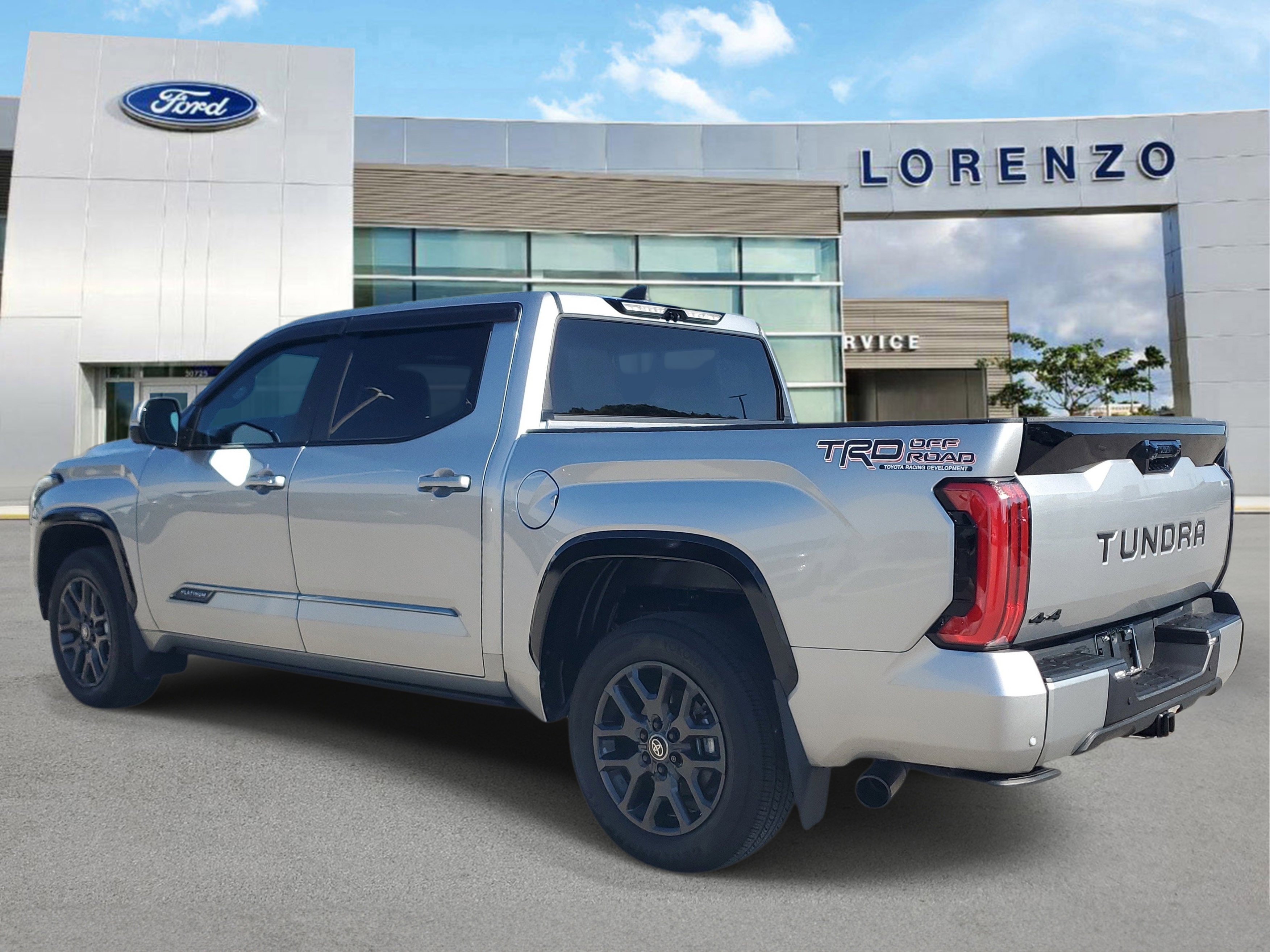 Used 2025 Toyota Tundra Platinum AWD/4WD image 7
