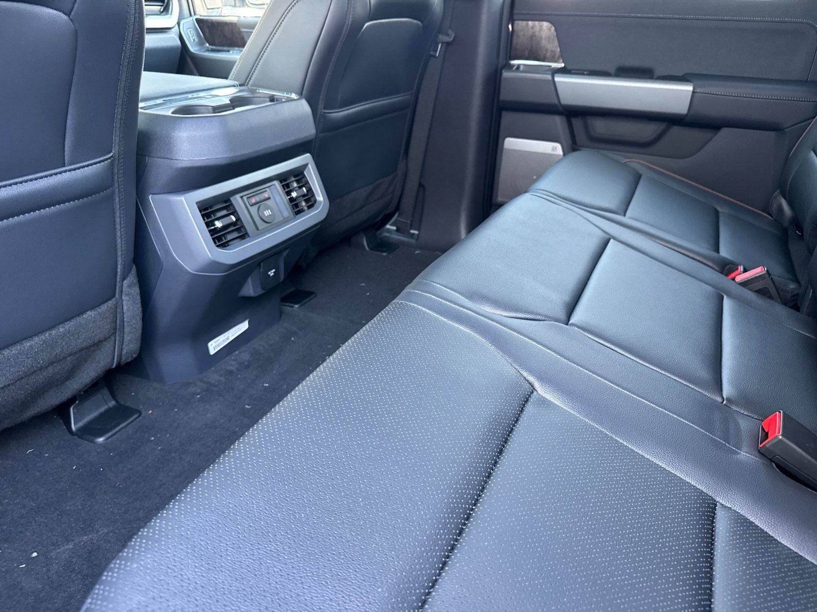 New 2026 Ford F350 Lariat w/ Lariat Ultimate Package image 12