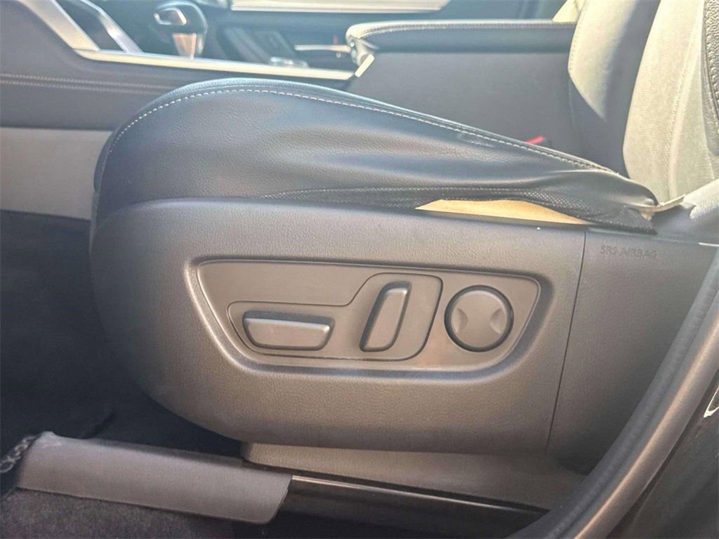 Certified 2025 MAZDA CX-90 3.3 Turbo w/ Premium Sport Pkg image 11