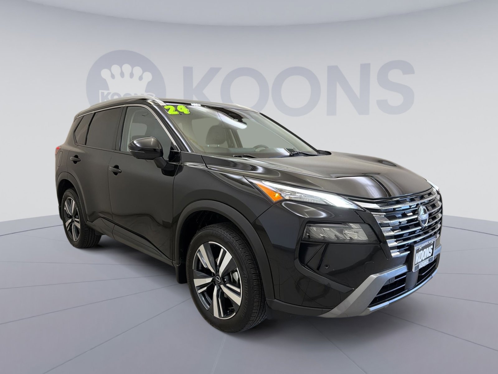 Used 2024 Nissan Rogue SL w/ SL Premium Package AWD/4WD image 2