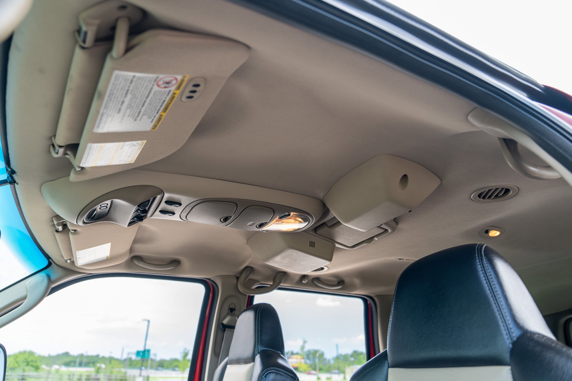 Used 2005 Ford Excursion Eddie Bauer image 37