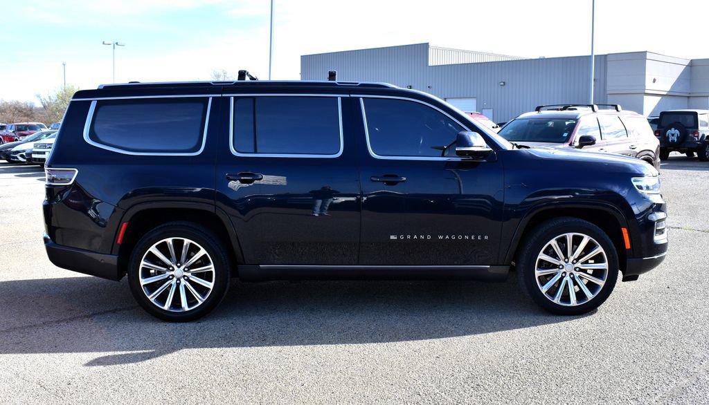 Used 2022 Jeep Grand Wagoneer Series II w/ Premium Group II image 2
