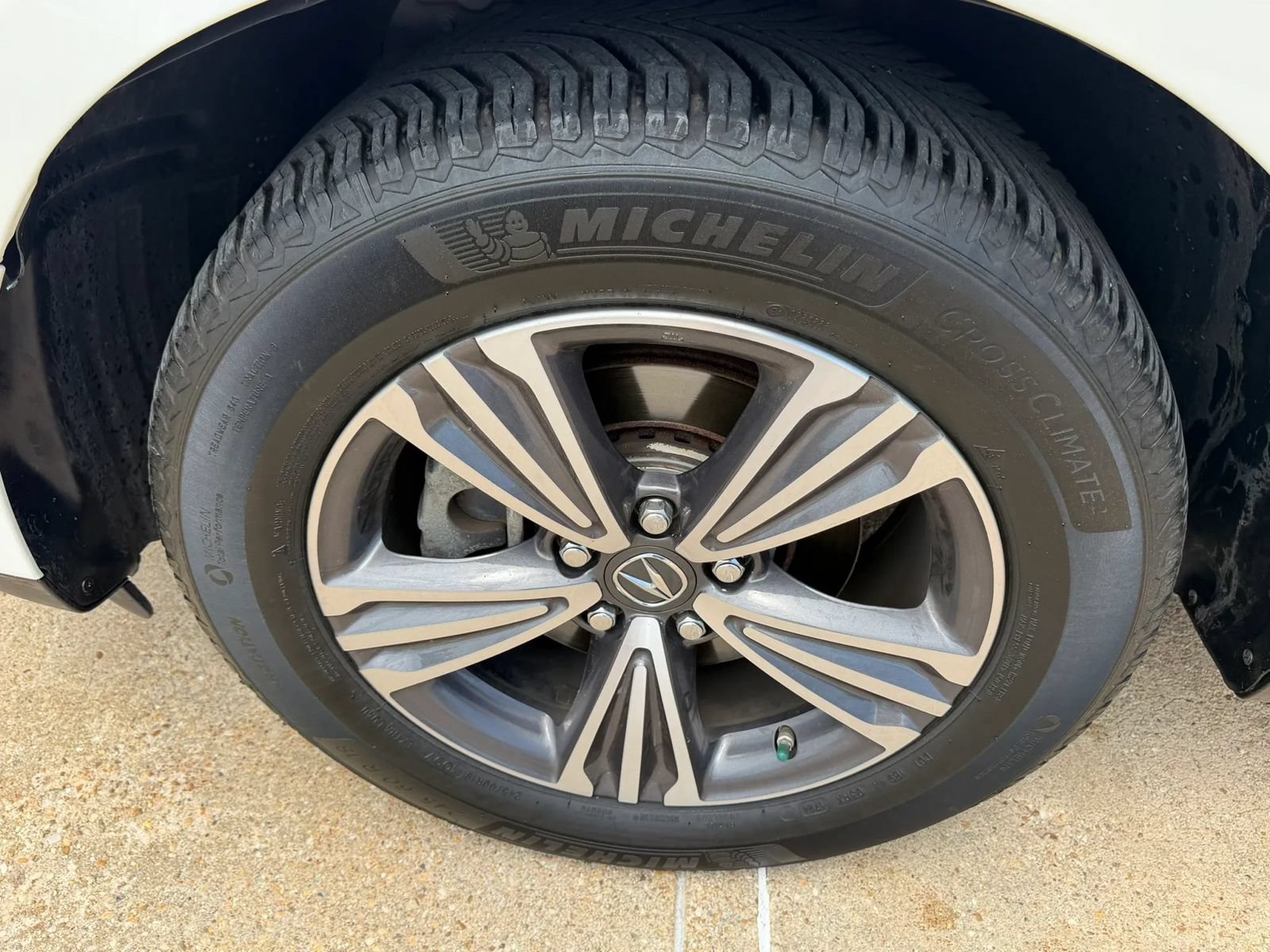 Used 2017 Acura MDX SH-AWD image 10
