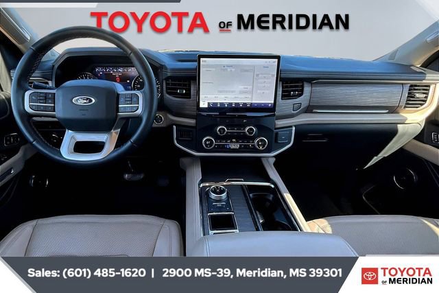 Used 2022 Ford Expedition Limited image 12