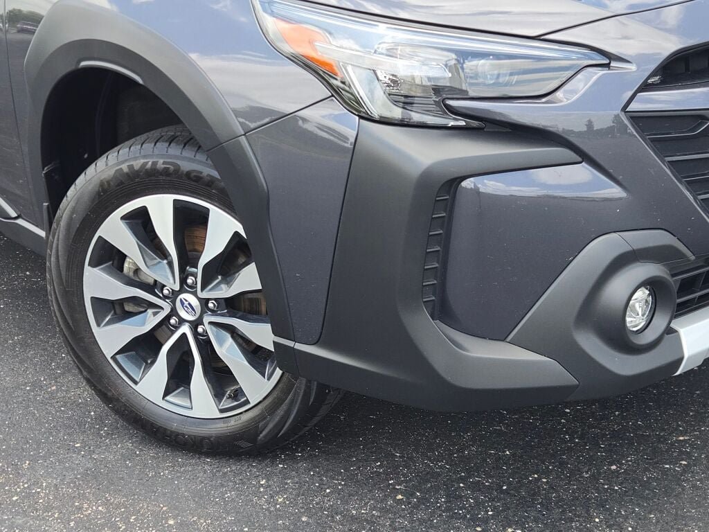 Used 2024 Subaru Outback Limited XT AWD/4WD image 3
