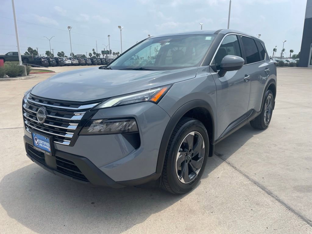 Used 2026 Nissan Rogue SV FWD image 5