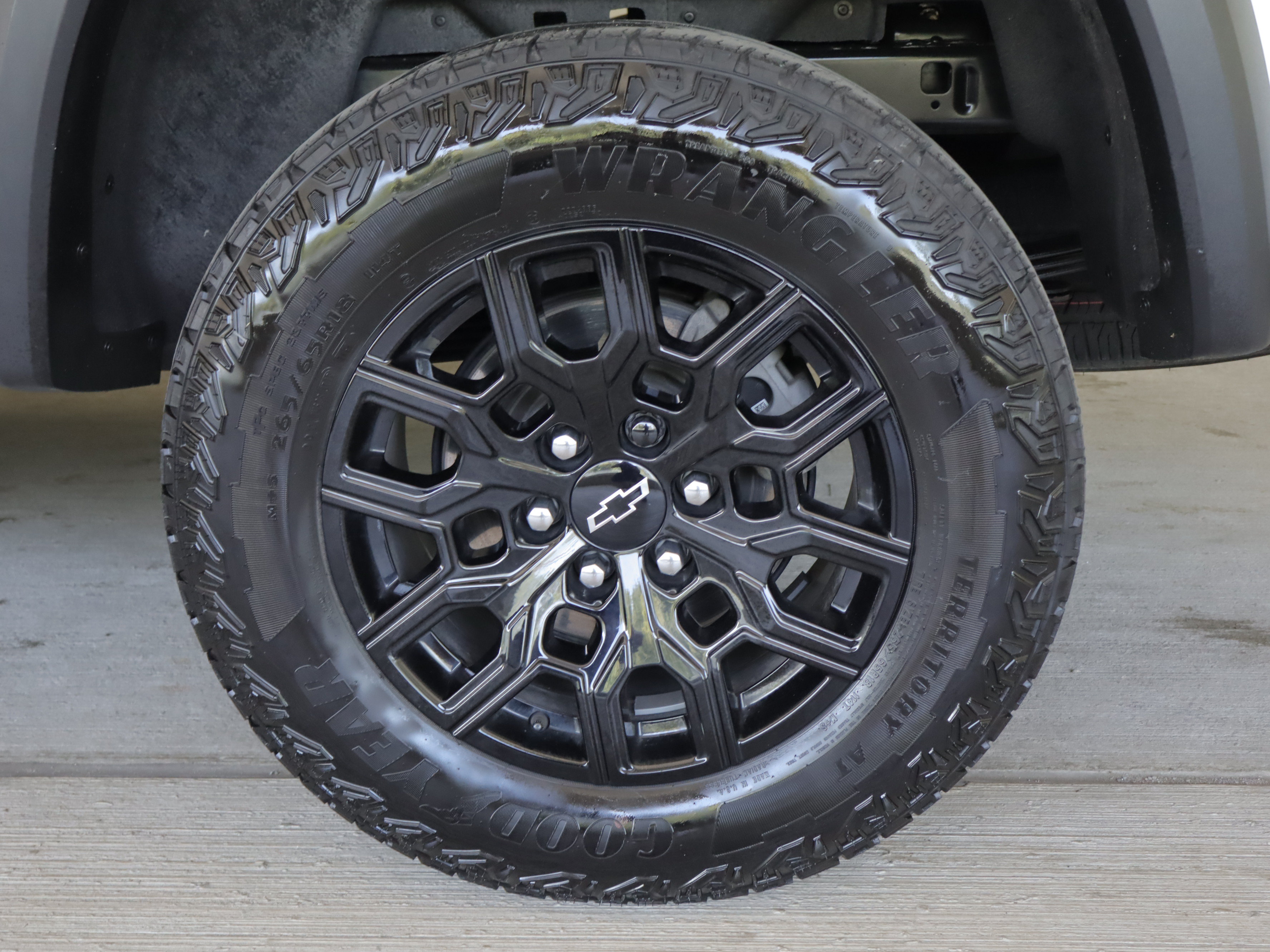 Used 2024 Chevrolet Colorado Trail Boss w/ Advanced Trailering Package AWD/4WD image 24